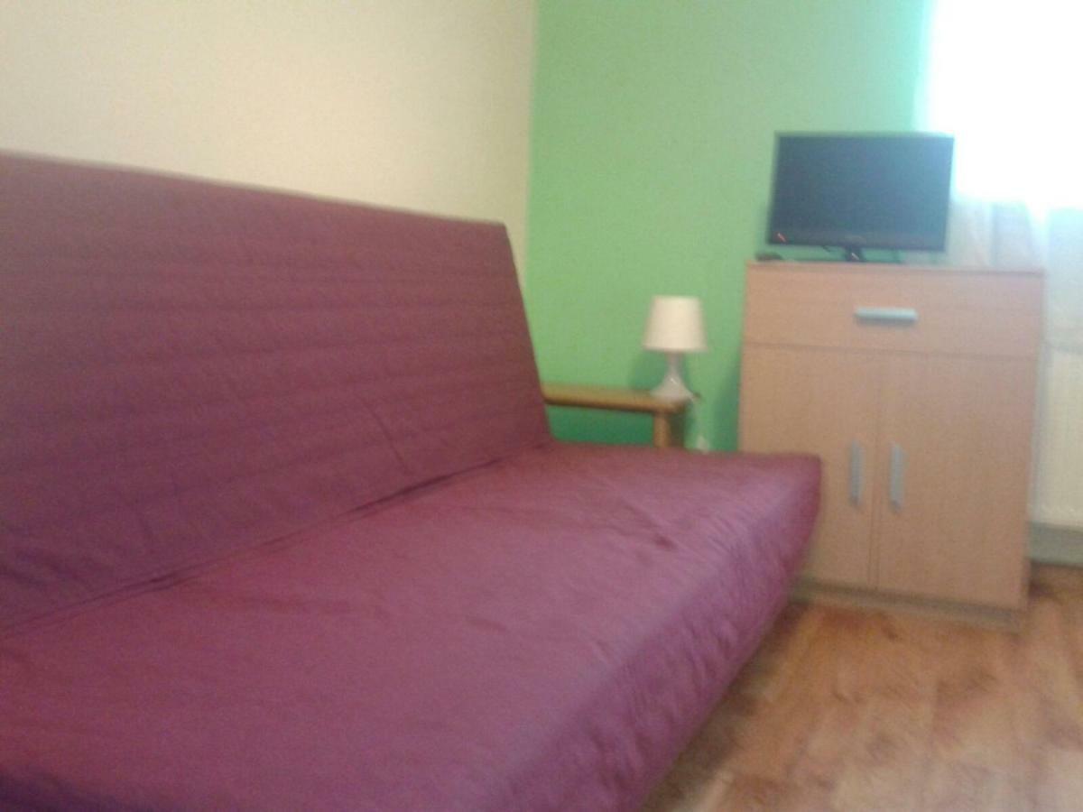 Apartamenty, Pokoje, Noclegi Pracownicze " Skarpa" Wilkasy Eksteriør billede